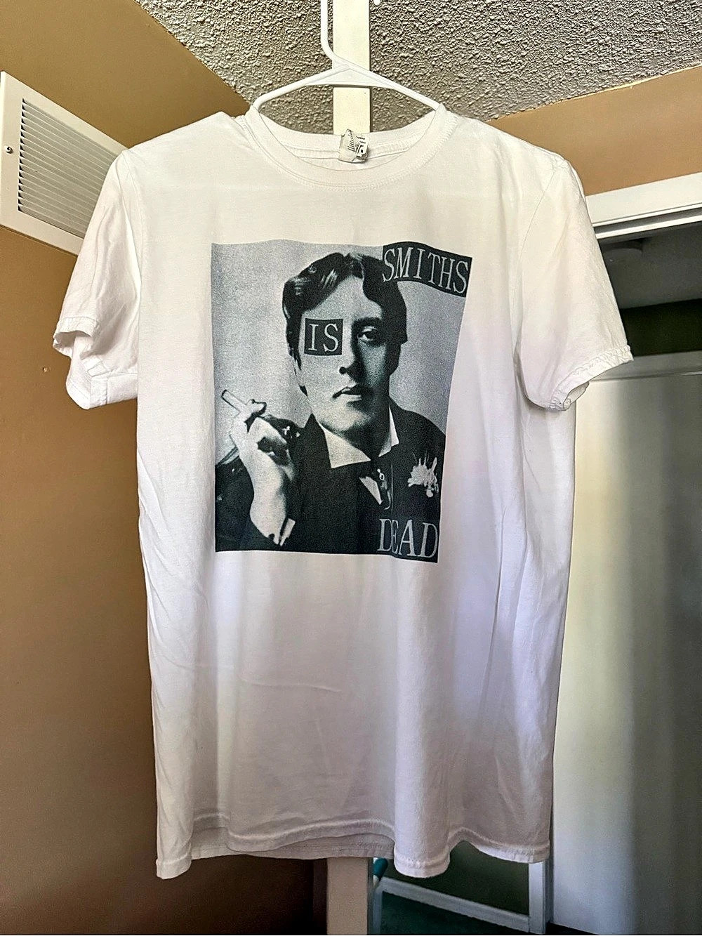 Smiths Short Sleeve Tee Medium